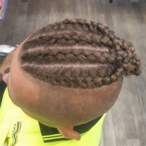 22 Best Man Bun Undercut Hairstyles