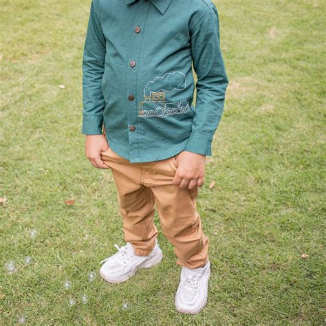 Chuk Chuk Embroidered Formal Shirt - Bottle Green – Nanhey
