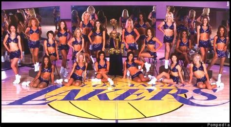 File:Los Angeles Lakers Squad 2000.jpg - Pompedia