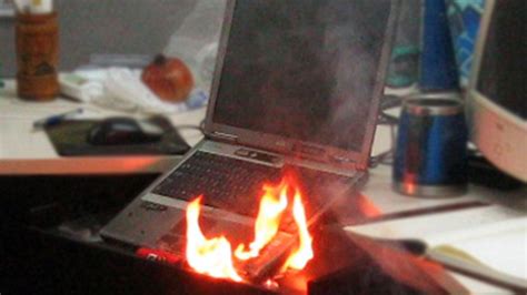 Computer Old Exploding 的图像结果