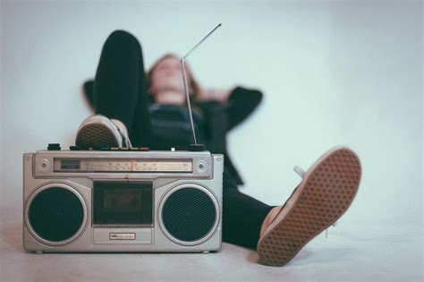 Types of Radio Explained: The Complete Guide | Radioguide.FM