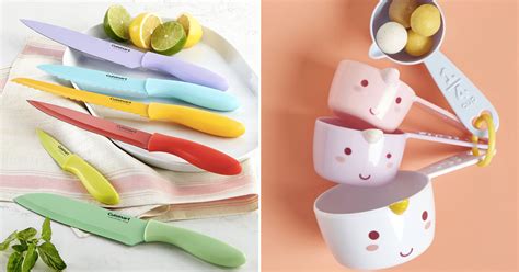 Kitchen with Cooking Stuff 的图像结果