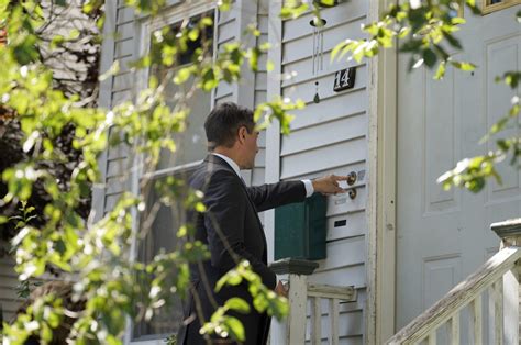 What is a Jehovah’s Witness and what do they believe? | Smart Talk