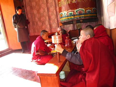 Tibet Religion 的图像结果