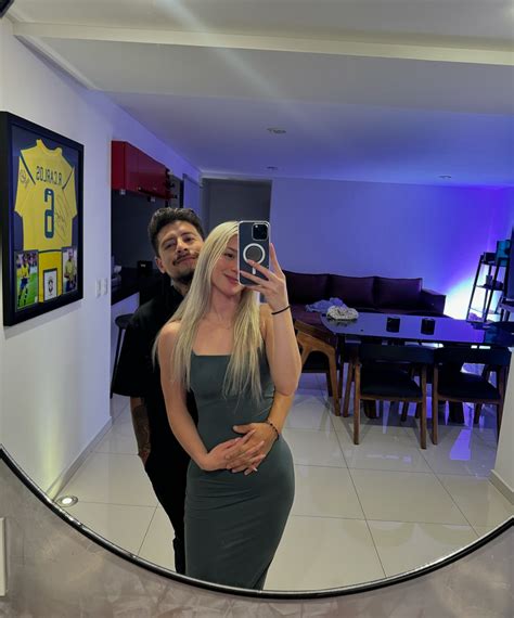 Ythan Hernandez | Ya vieron mi jersey autografiado de Roberto Carlos? @hanna_marnere | Instagram