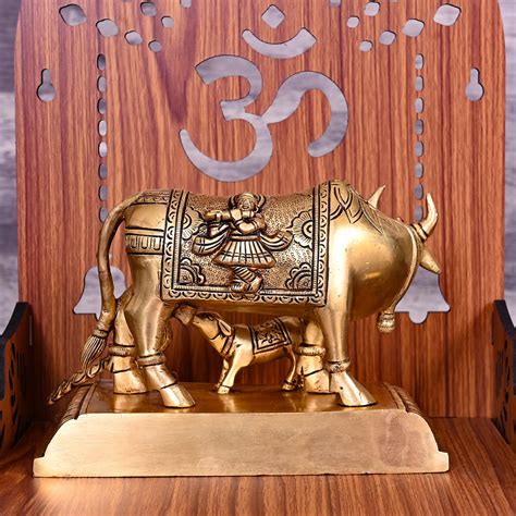 Brass Kamdhenu Cow With Calf Idol (5 Inch) – Vedansh Craft