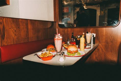 DALLAS BURGER JOINT - PINK STREET, Lisbon - Bairro Alto, Bica & Cais do ...