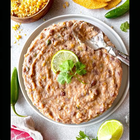 Refried Beans: Creamy Comfort for Taco Night Bliss ...