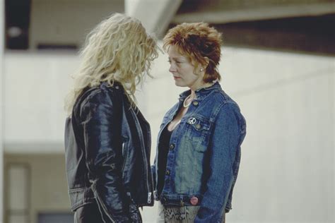 Cast Of The Banger Sisters