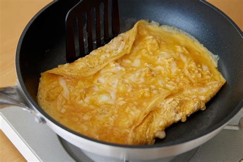 Tamagoyaki Recipe (Japanese Sweet Rolled Omelette) | Kikkoman Corporation