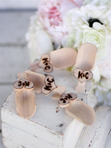 20 unique wedding giveaways ideas | Pouted.com