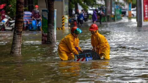 灾情牵动人心，直击特大暴雨袭击后的京津冀_凤凰网视频_凤凰网