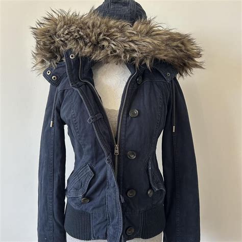 ౨ৎ navy abercrombie fur lined jacket this color is... | Depop | Outfit ...