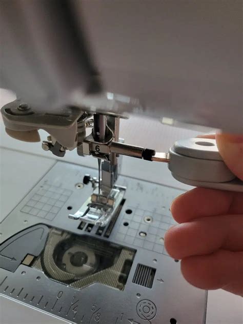 How to Set Embroidery Machine When Thread Cuts Too Short 的图像结果