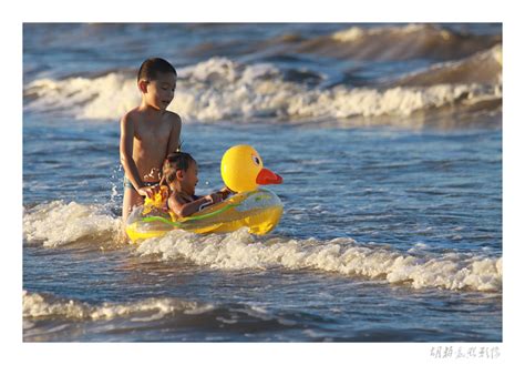 【游泳摄影图片】海滩纪实摄影_太平洋电脑网摄影部落