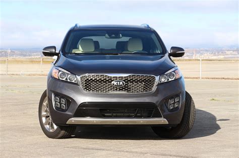 2016 Kia Sorento - Review | CarBuzz