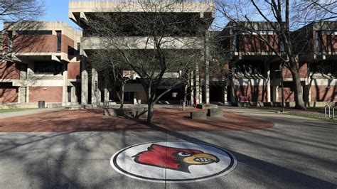 When is spring break for Kentucky colleges? Dates for UofL, UK