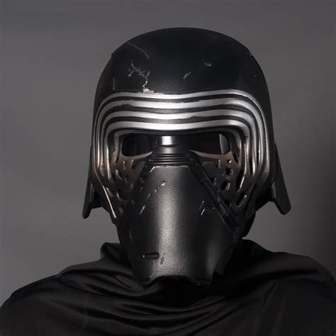 Kylo Ren Helmet (Sith Lord Cosplay) - 3D Planet Props