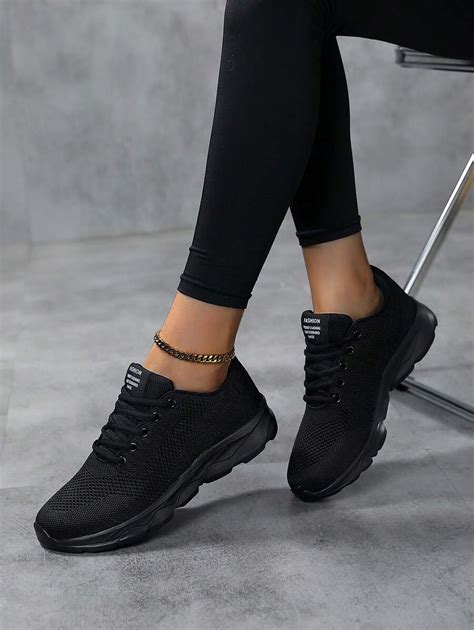 Casual Sports Shoes 的图像结果