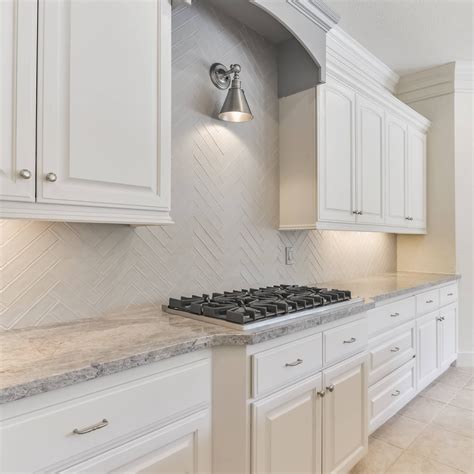 Herringbone Tile Pattern Backsplash
