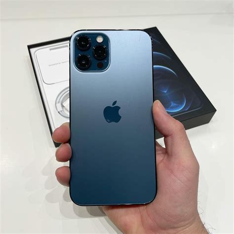 iPhone 12 Pro Blue Color 的图像结果