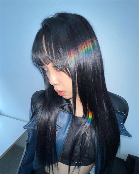 Pin oleh 🦋𝓥𝓪𝓷𝓮𝓼𝓼𝓪 🦋 di LEE YOUNG-JI🦋 | Warna rambut, Rambut, Warna