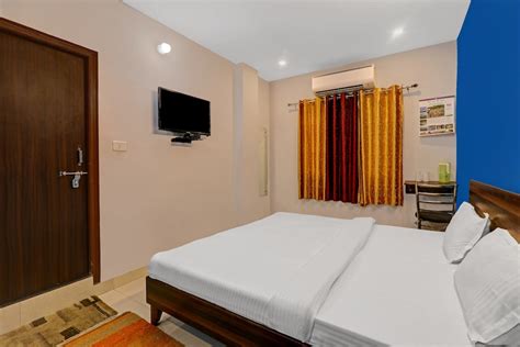 Collection O Stay Inn Near Fun Republic Mall, Collection O Lucknow ...