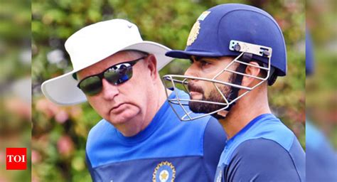 Coach Duncan Fletcher gets ready to check out | New Zealand in India ...