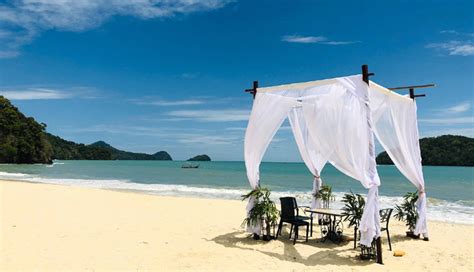 5 Major Attractions To Visit in Malaysia - lifeberrys.com