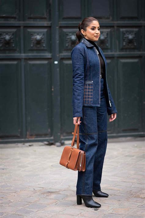 Business Casual Jeans 的图像结果