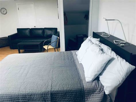 Manhattan Vacation Rentals & Homes - Kansas, United States | Airbnb