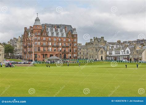 St. Andrews Clubhouse and Golf Course of the Royal & Ancient Where Golf ...