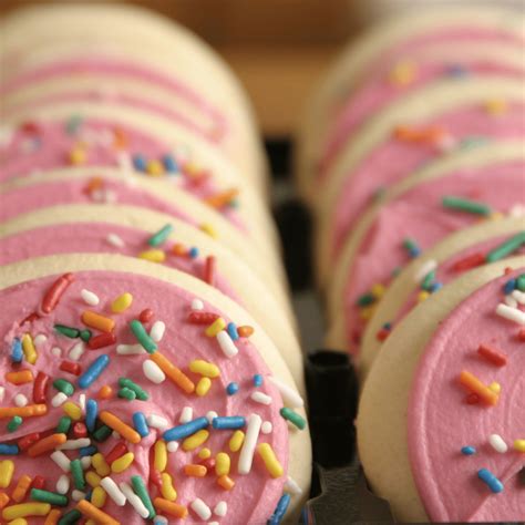 Crumbl Cookies Opening in Burlington | Mount Laurel Retail Space