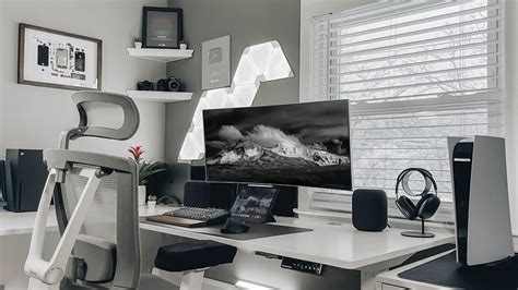 Space Desk Setup 的图像结果