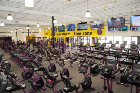 Planet Fitness Franchise Information: 2020 Cost, Fees and Facts ...