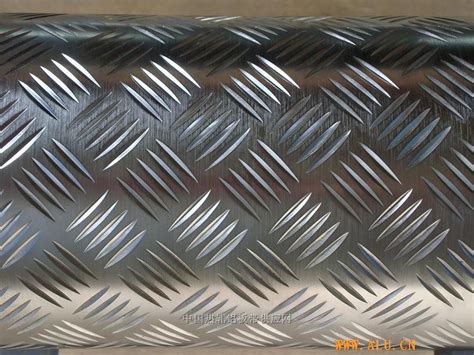 1060铝合金板3003防滑铝卷 压花覆膜2a12/5052五条筋镜面花纹铝板-阿里巴巴
