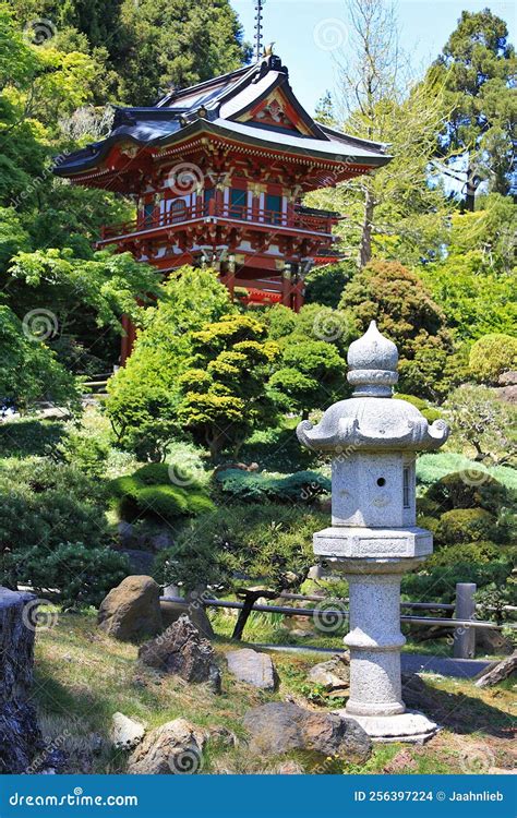Japanese Tea Garden in Golden Gate Park, San Francisco, California Stock Photo - Image of ...