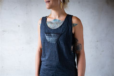 Vimeo Loose Tank Top 的图像结果