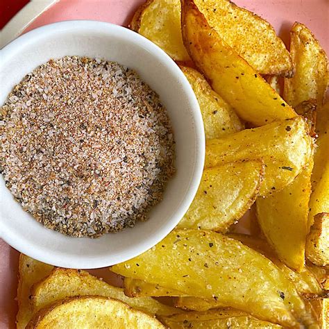 Popeye's Cajun Sparkle (French Fry Seasoning Recipe) - Southern Bytes