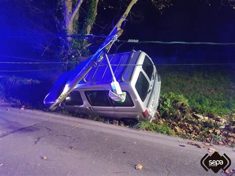 Una menor resulta herida en un accidente de tráfico ocurrido en Celorio ...