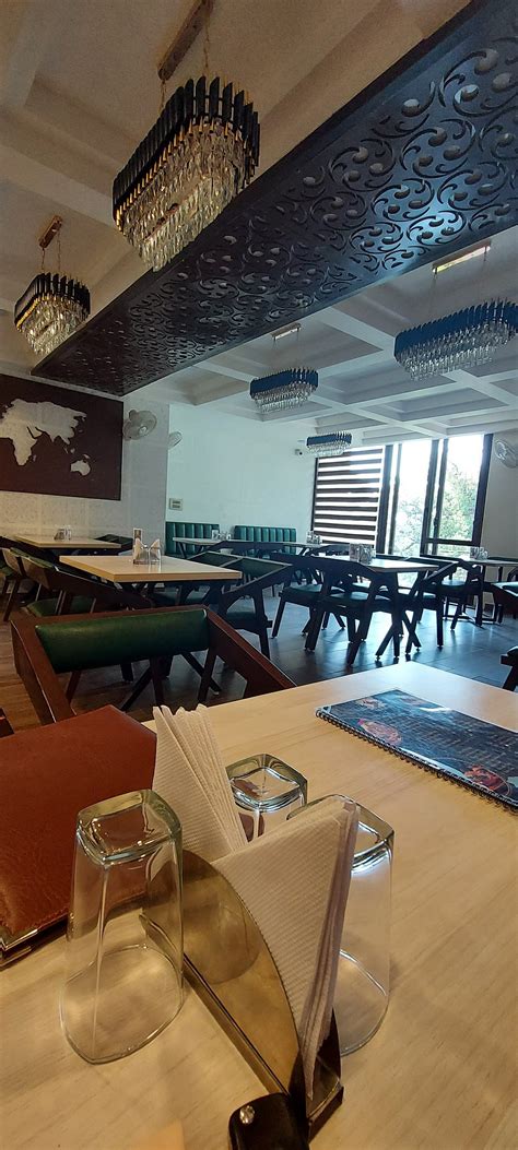 DIVINE CAFE AND RESTAURANT, Lansdowne - Restaurant Reviews, Phone ...