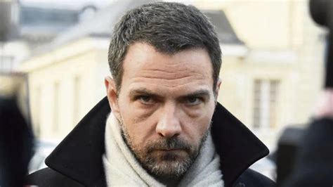 With the debt of seven billion dollars Jerome Kerviel is the poorest ...