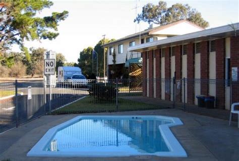 APEX RIVERSIDE TOURIST PARK (Forbes, New South Wales) - Campground ...