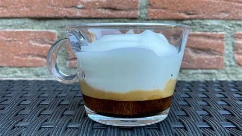 The Bone-Dry Cappuccino And How To Make It At Home