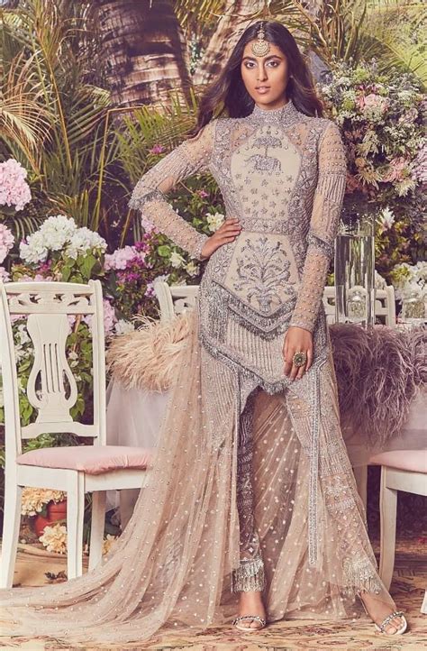 Reception Dress For Bride-Lehenga Reception Dress For Indian Bride that ...