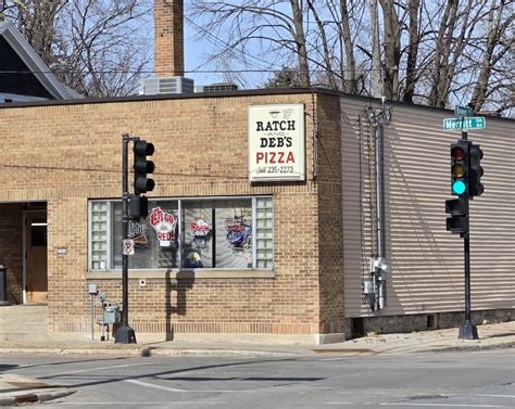 Ratch & Deb's Pizza