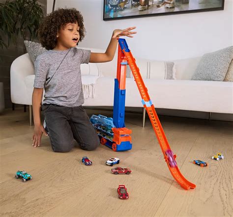 Buy Hot Wheels Display Hauler 4Y+, City Transporter - with extendable ...