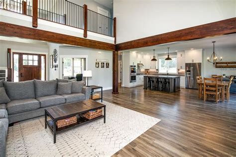 open concept vs traditional floor plan