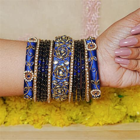 Traditional Handmade Thread Work Glass Bangles Set for Women (Both Han ...