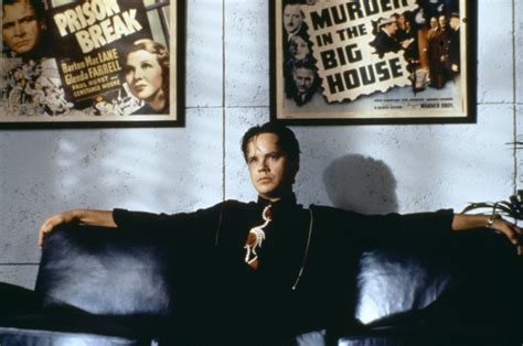 15 самых изобретательных начальных титров фильмов и сериалов